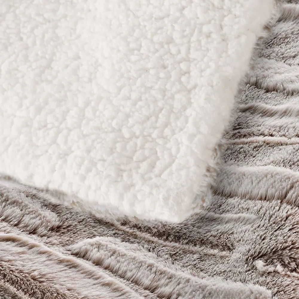 Béžová deka z mikroplyšu 180x220 cm Lynx – douceur d'intérieur