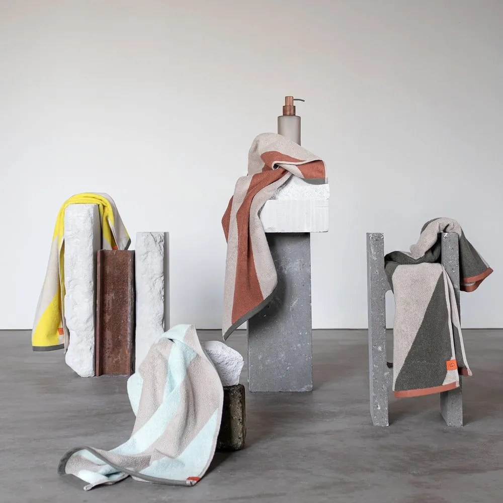 Kaki froté uterák z bio bavlny 50x90 cm Diagonal – Mette Ditmer Denmark