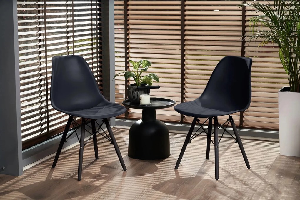 Dekorstudio Dizajnová jedálenská stolička v škandinávskom štýle - čierna s čiernymi nohami