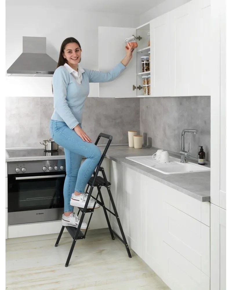 Čierne schodíky Wenko Compact, výška 114,5 cm