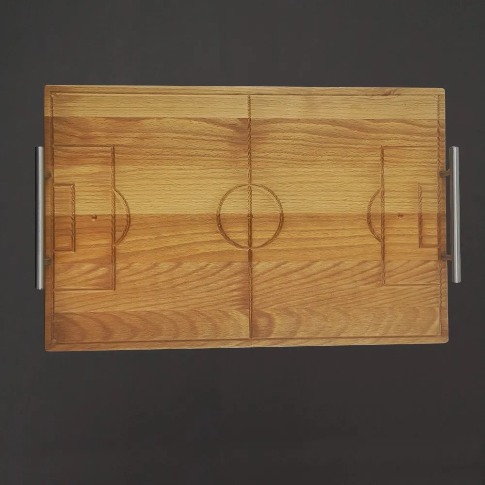 AMADEA Drevený podnos s nerezovými úchytmi v tvare futbalového ihriska, dĺžka 46 cm, český výrobok