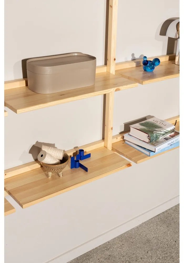 Nástenná knižnica z borovicového dreva v prírodnej farbe 192x127 cm Groove – Karup Design