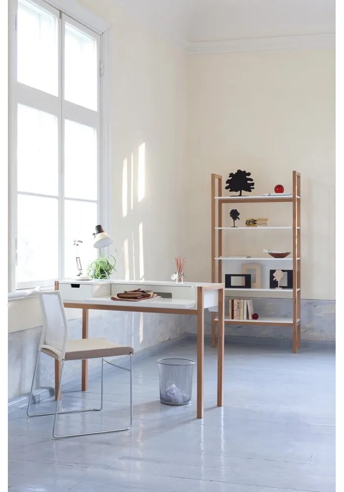 Knižnica s konštrukciou z dubového dreva Woodman Farringdon