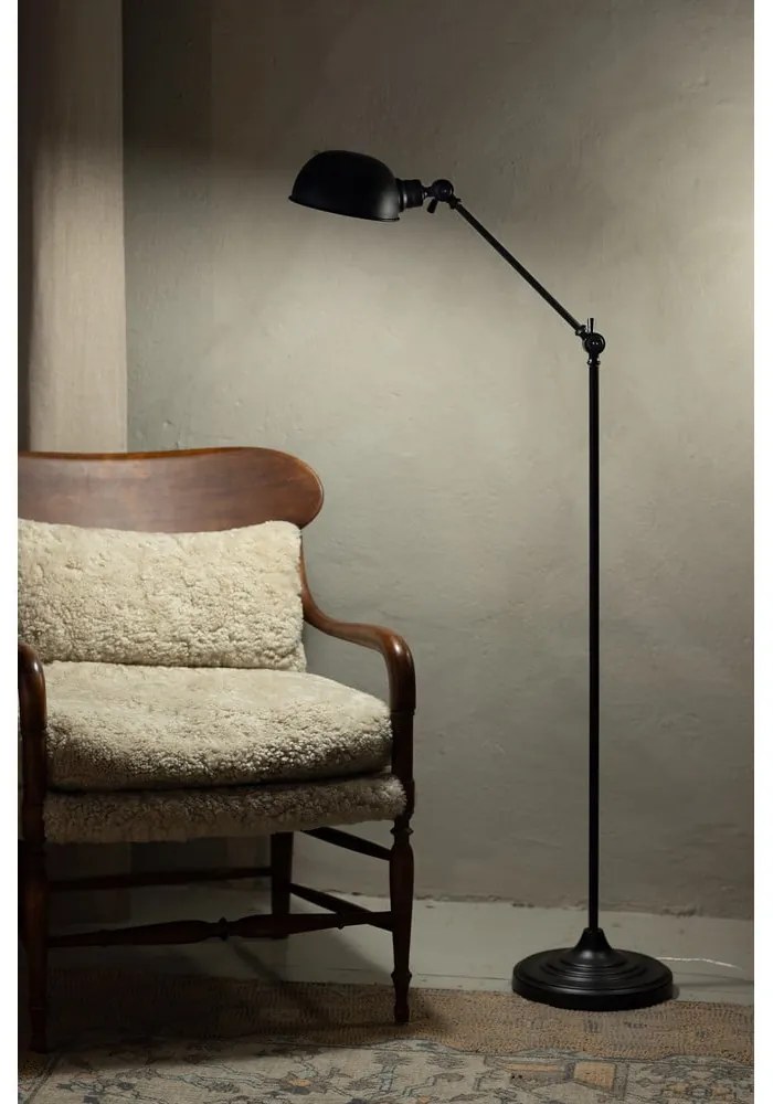 Čierna stojacia lampa (výška 143 cm) Portland - Markslöjd