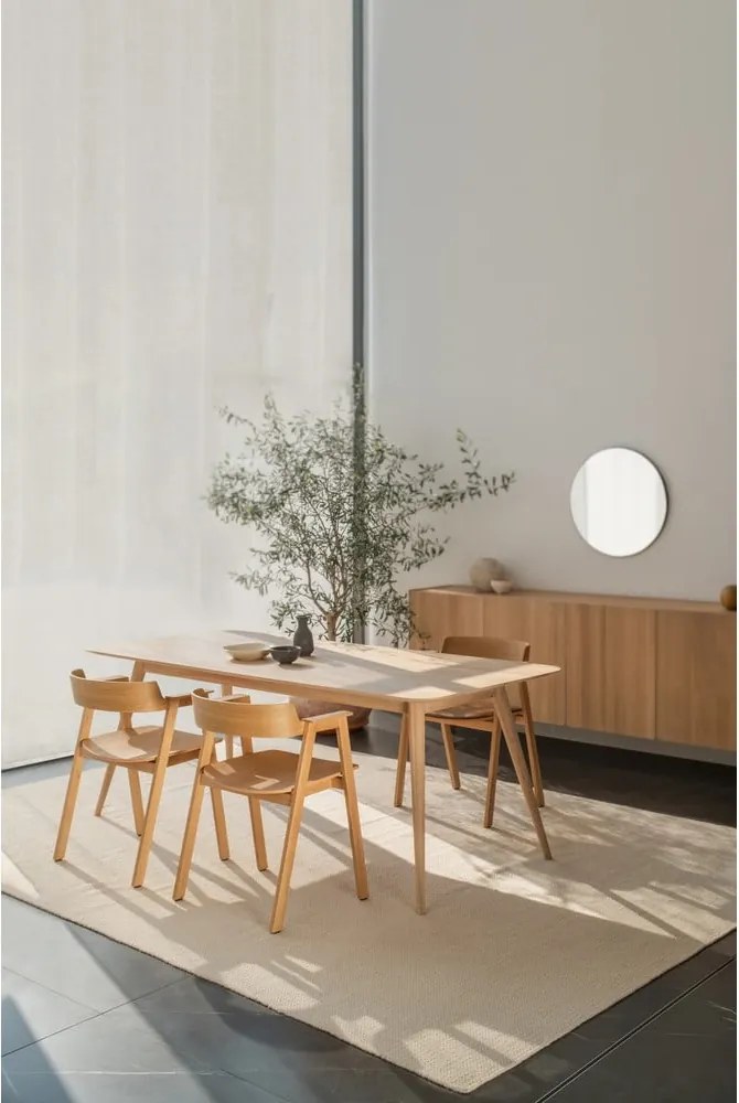 Hnedá/v prírodnej farbe kožená jedálenská stolička s podrúčkami Flip – Gazzda