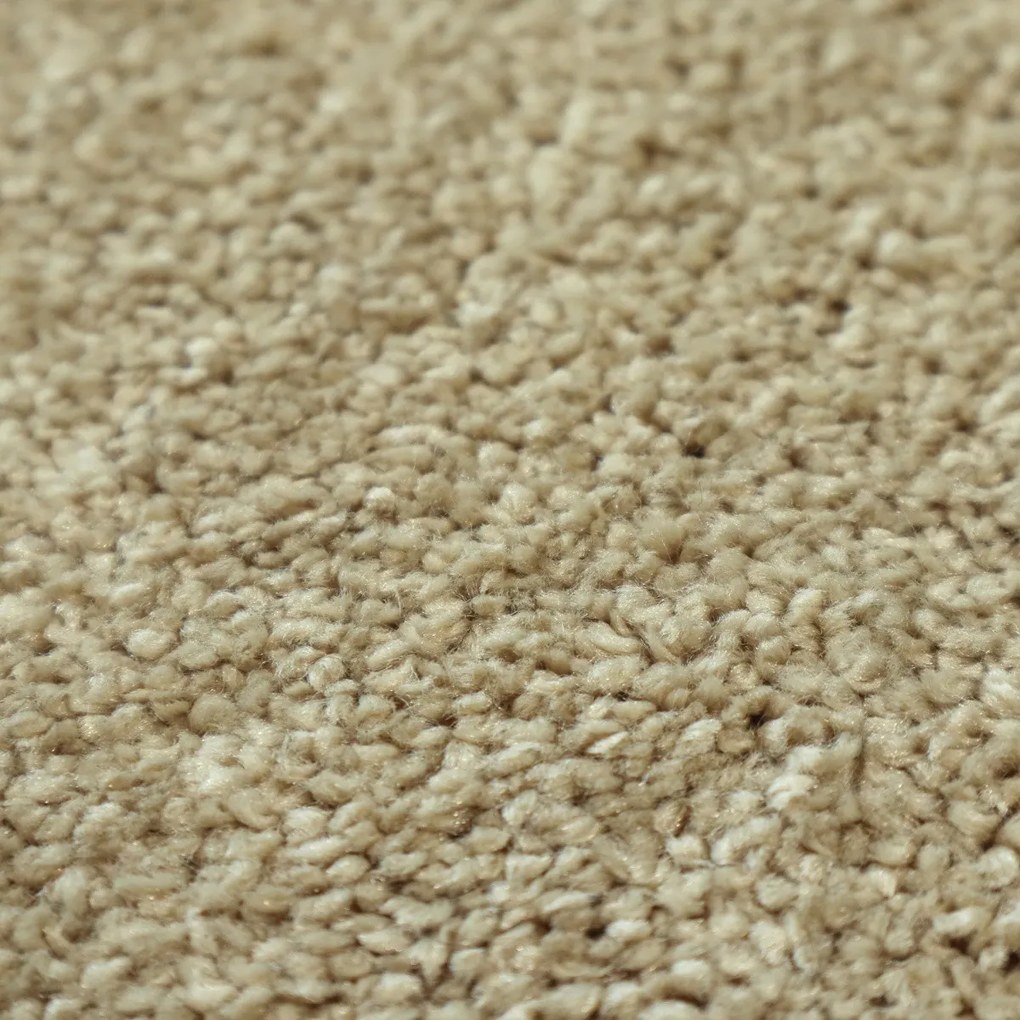 Metrážny koberec Feliz 056, na mieru, šíře 4m, béžová, filc, detská izba, ITC