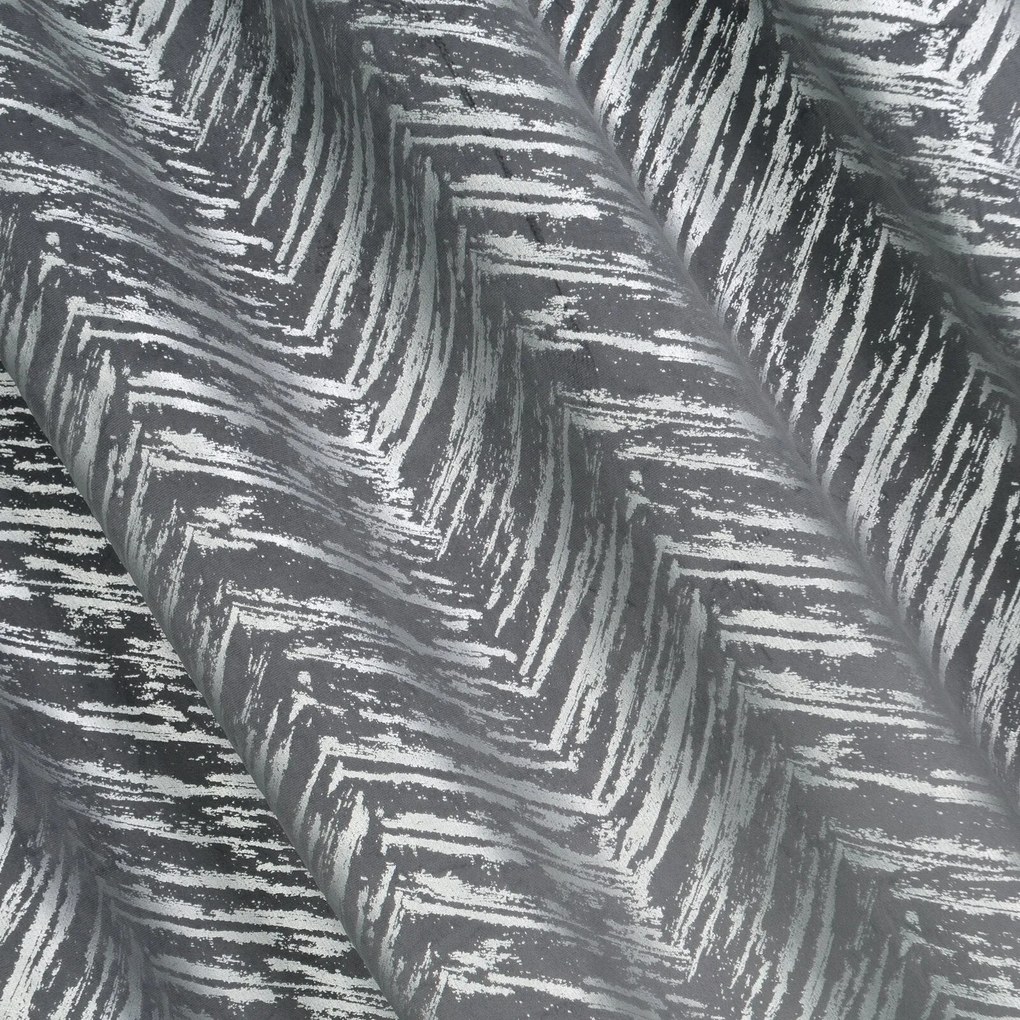 ZATEMŇOVACÍ ZÁVES NA KRÚŽKOCH SARA 140X250 CM STRIEBORNÁ