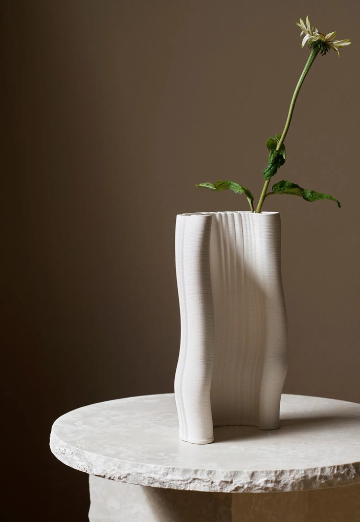 Dizajnová váza Moire – sivobiela