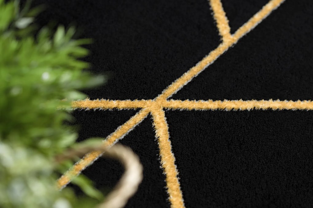 Koberec EMERALD exkluzívny 1012 glamour, geometrický čierno / zlatý