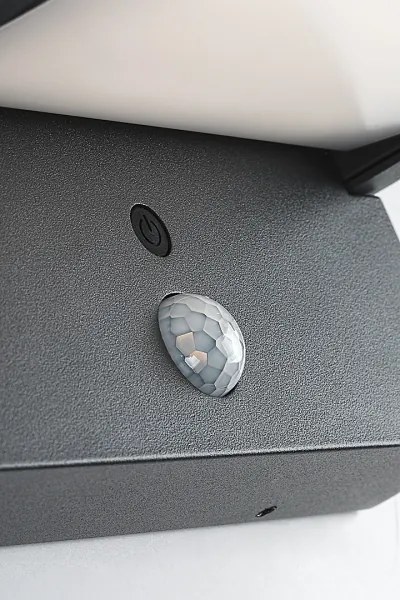 Brilagi LED solárne nástenné svietidlo s čidlom ANKLE LED/10W/3,7V 3000K IP65