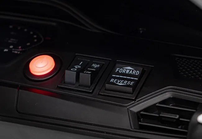 Elektrické autíčko BMW M4 biele