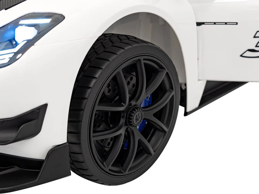 Ramiz Maserati MC20 GT2 Biele vozidlo