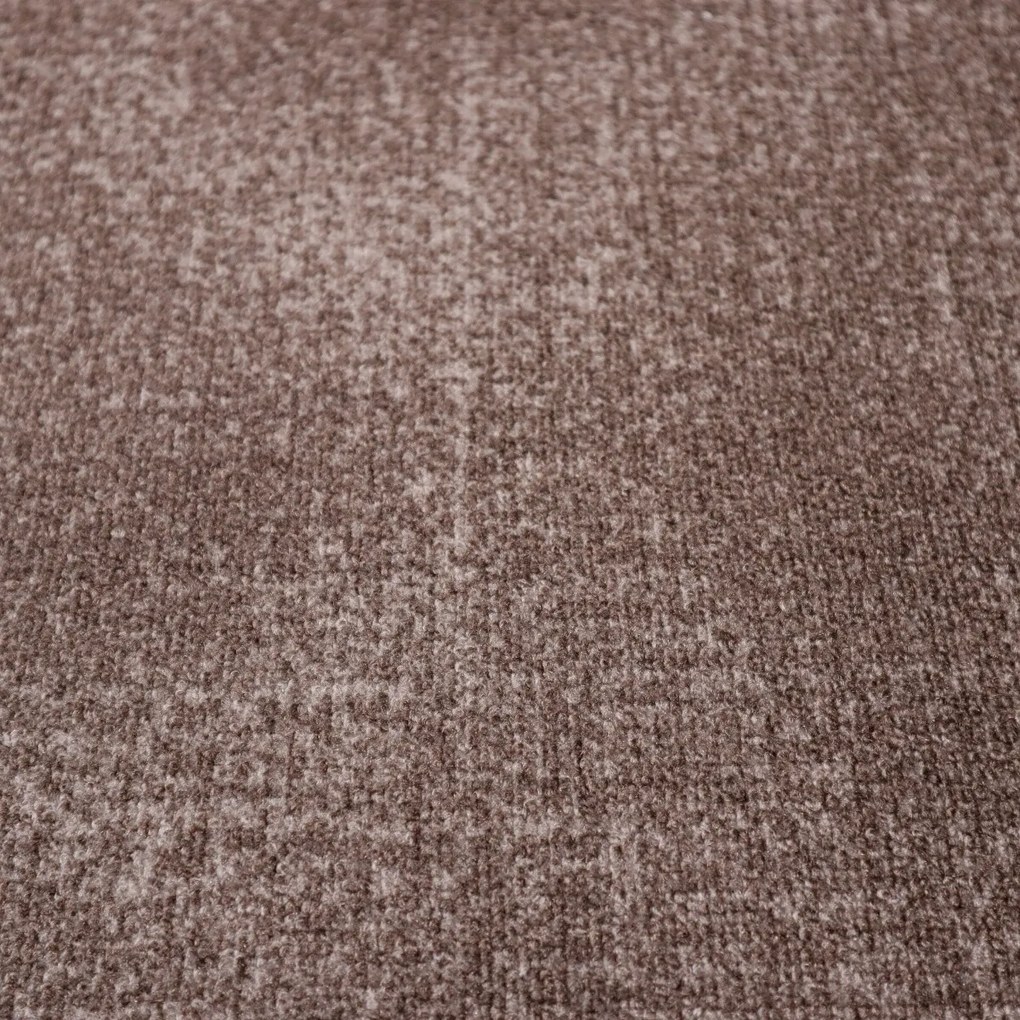 Associated Weavers, Metrážny koberec Bruno brown, na mieru, šíře 4m, hnedá, filc, chodba / predsieň