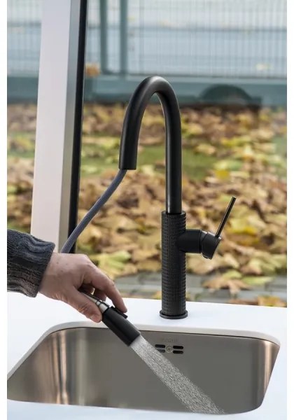 Sapho - Drezová batéria s vyťahovacou sprškou FLAWO matná čierna