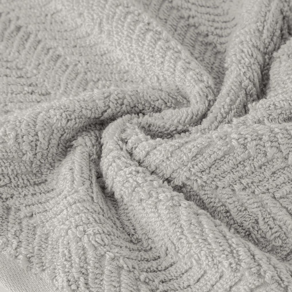 BAVLNENÝ UTERÁK ETNO 30X50 CM STRIEBORNÁ