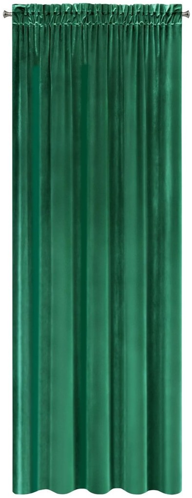 Krásny sýto zelený zamatový záves na riasiacu pásku