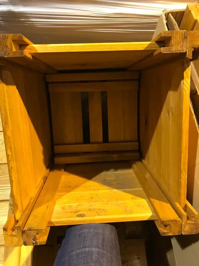 Vysoký drevený záhradný truhlík štvorcový - svetlohnedý, 39 x 39 x 79 cm