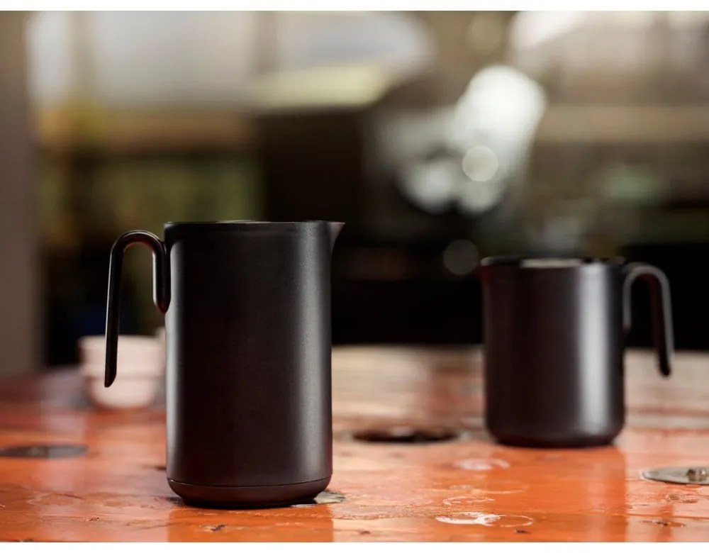 Čierna termoska 1 l Singles – Zone