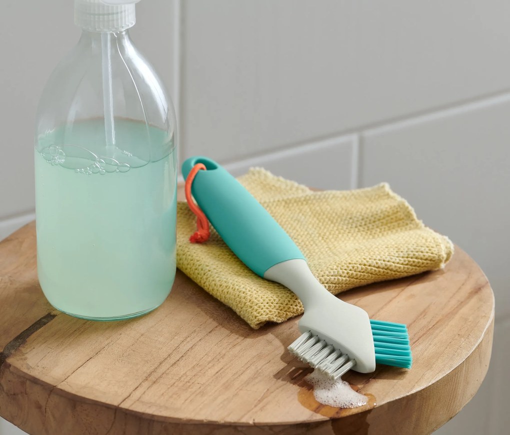 Kefka na čistenie škár, mäkká/tvrdá