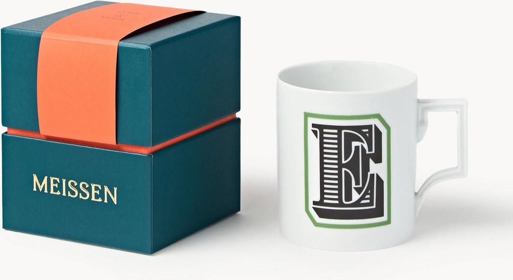 Westwing x MEISSEN, Ručne vyrobený hrnček's ozdobným motívom Initials