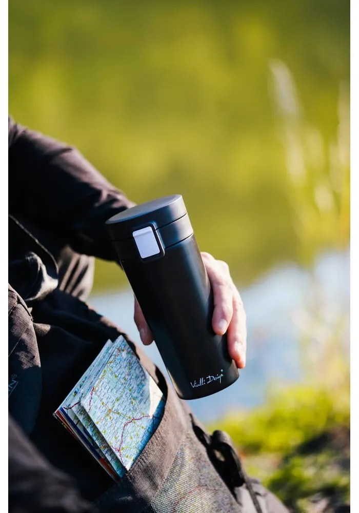 Čierny cestovný termohrnček Vialli Design Fuori, 400 ml