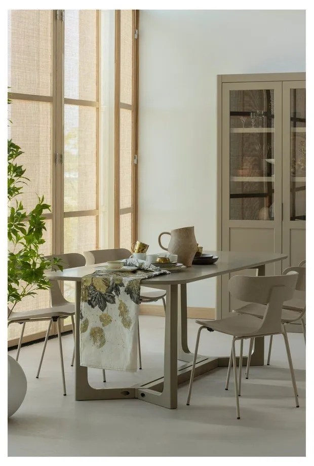 Stohovateľná jedálenská stolička v dekore jaseňa v prírodnej farbe Form – WOOOD