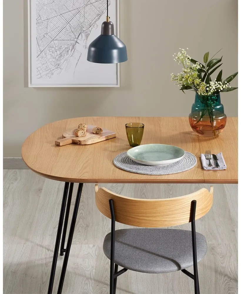 Rozkladací jedálenský stôl v dekore duba v prírodnej farbe 90x140 cm Novac – Kave Home