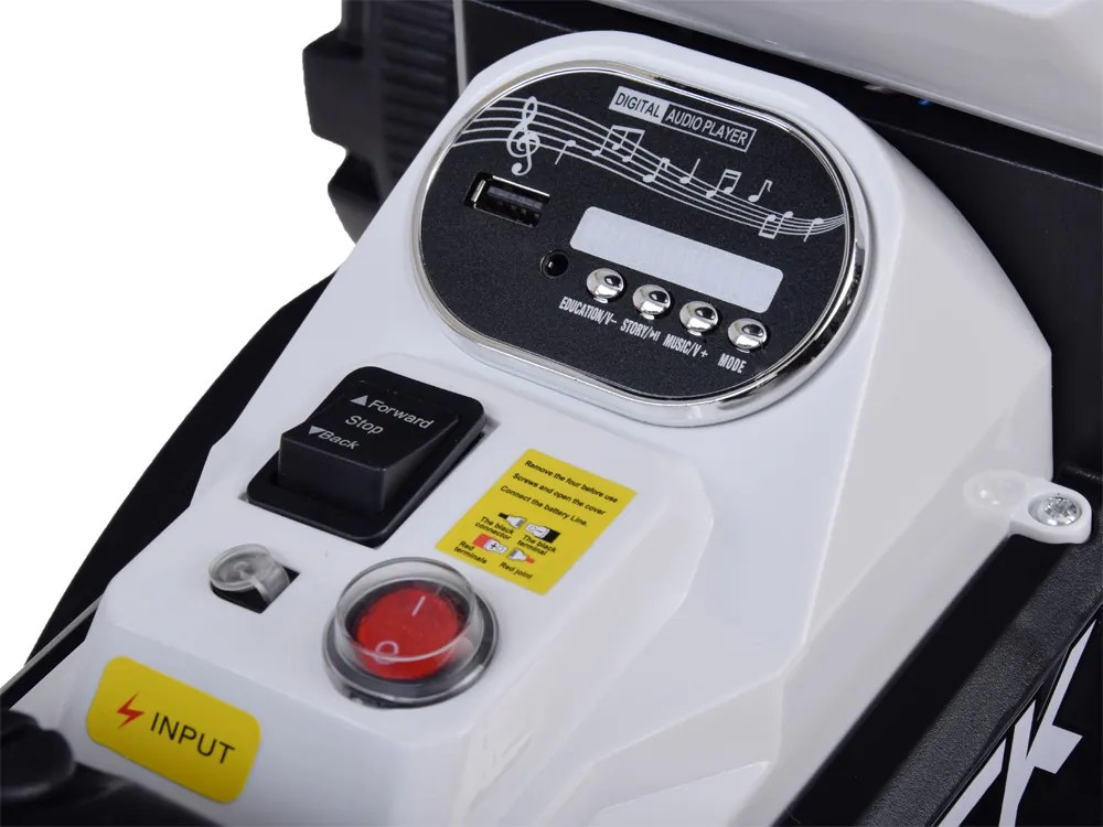 JOKOMISIADA Traktor s prívesom na akumulátor, svietiaci, červený PA0234