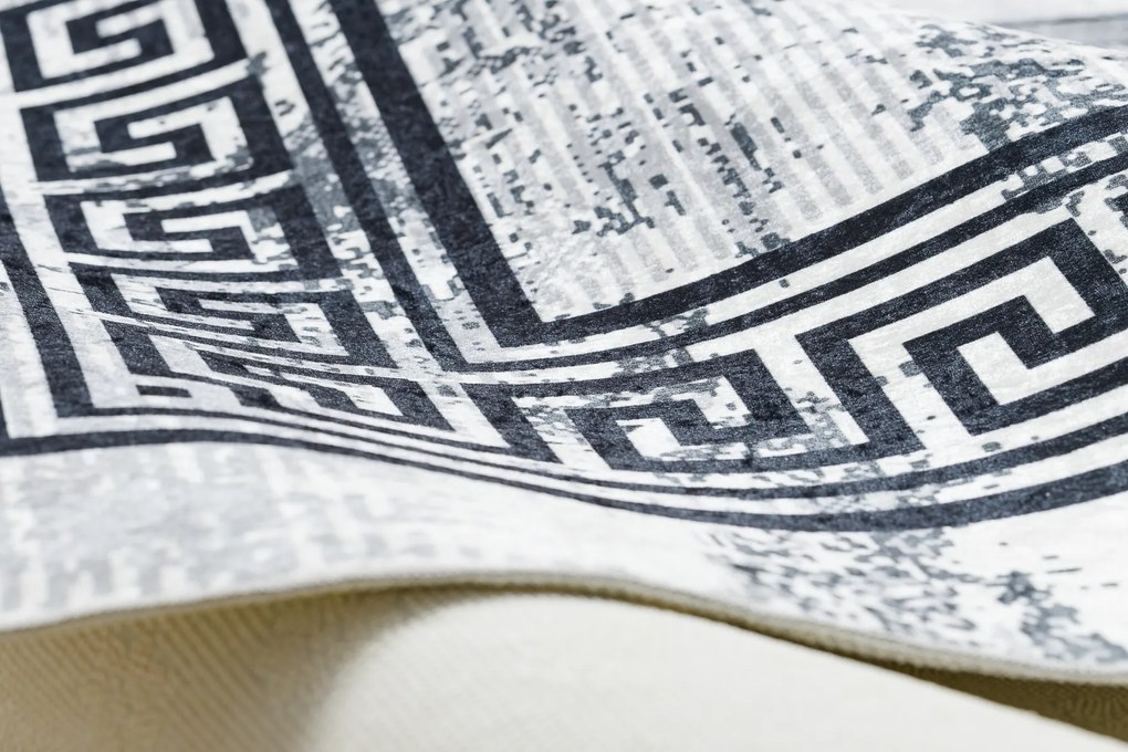 Koberec ANDRE 1189 Mramor, grécky - prateľný, protišmykový - čierno / strieborný