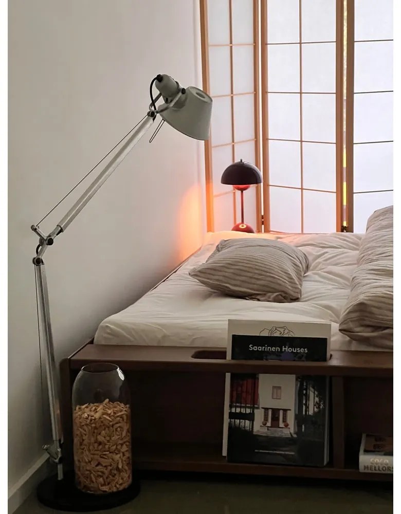 Hnedá dvojlôžková posteľ z borovicového dreva s roštom 140x200 cm Ziggy – Karup Design