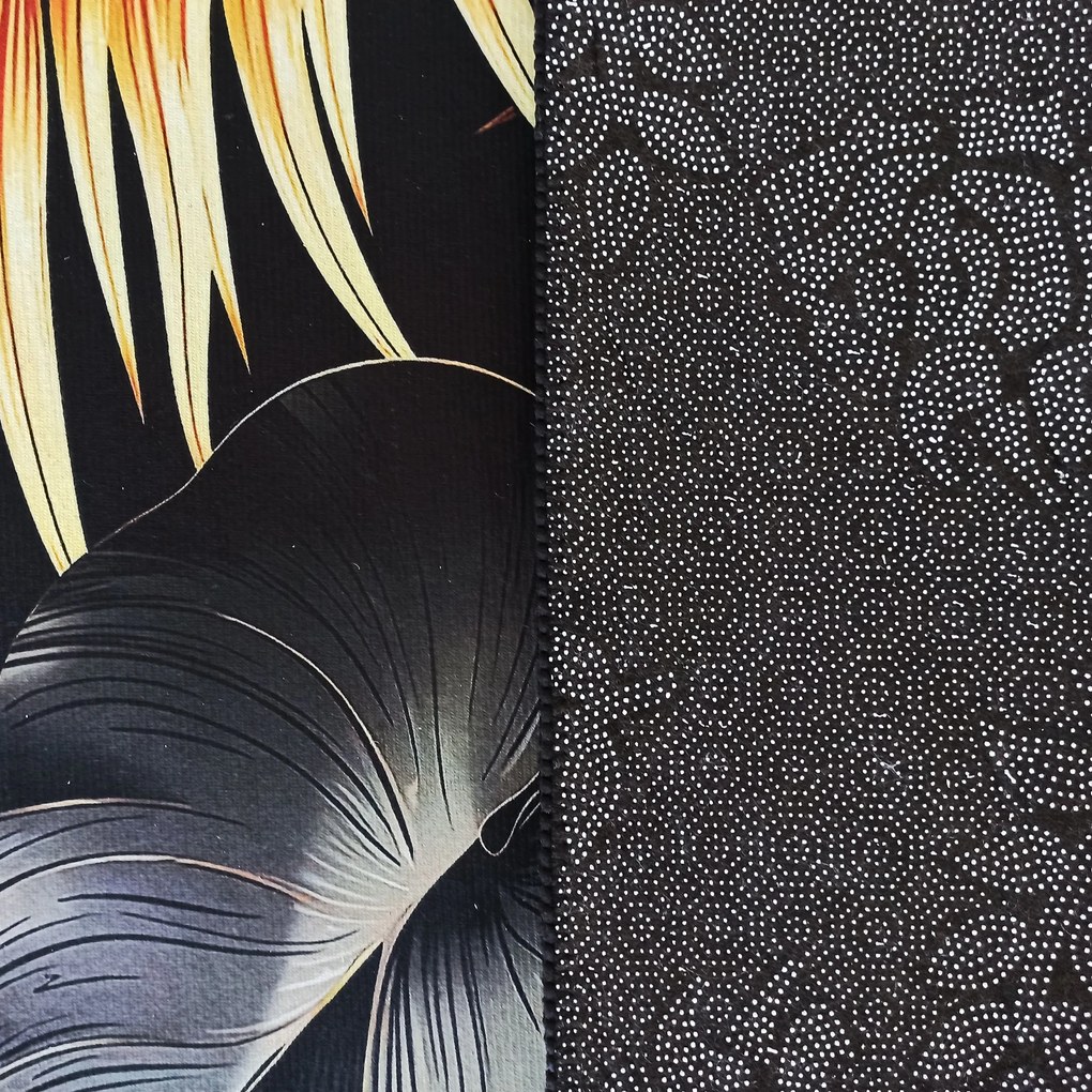 DY Čierno-zlatý koberec s motívom listov Black N 06 Rozmer: 80x150 cm