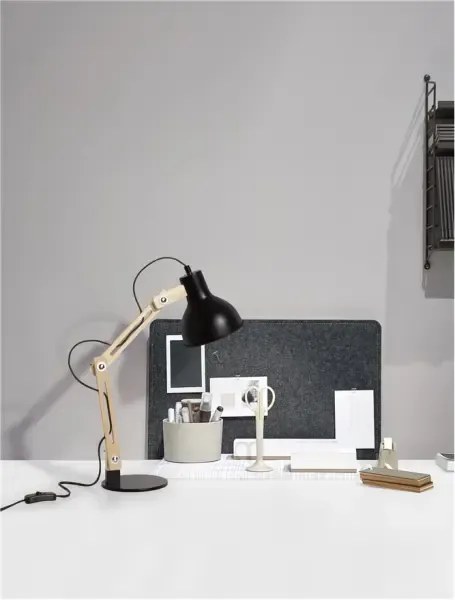 Drevená stolová lampa Grou 41.3 čierne