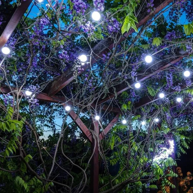 DECOLED LED žárovka, ledově bílá, patice E27