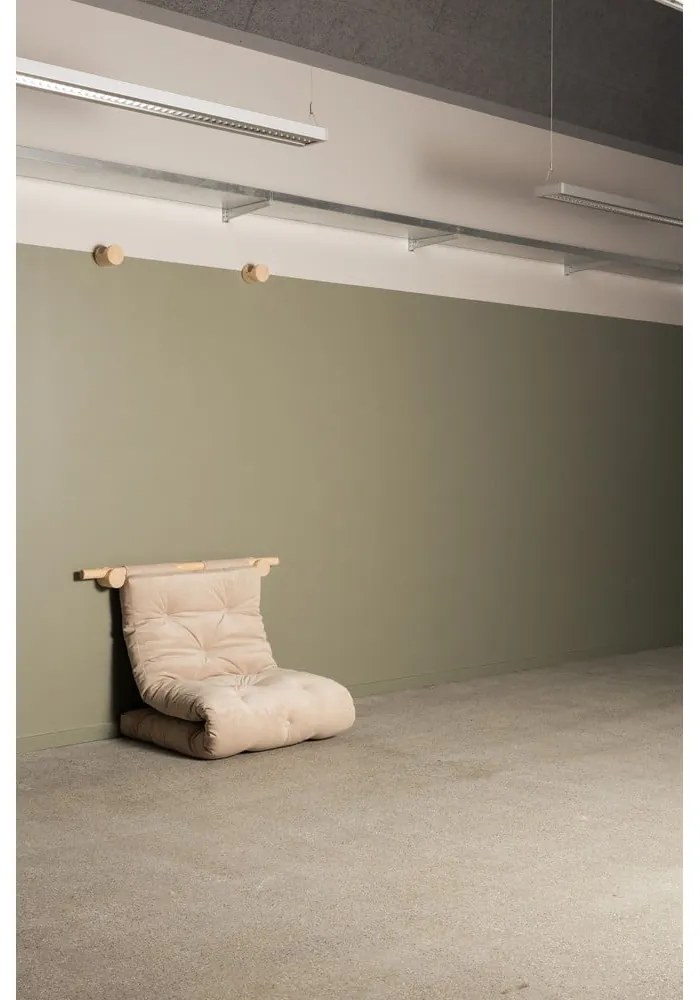 Kreslo v prírodnej farbe Hooked – Karup Design