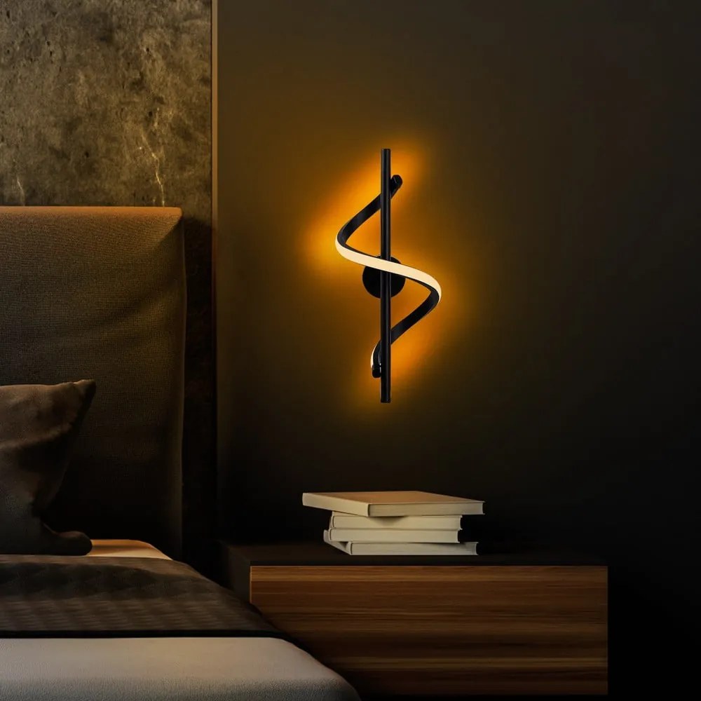 Čierne LED nástenné svietidlo ø 7 cm Likma – Opviq lights