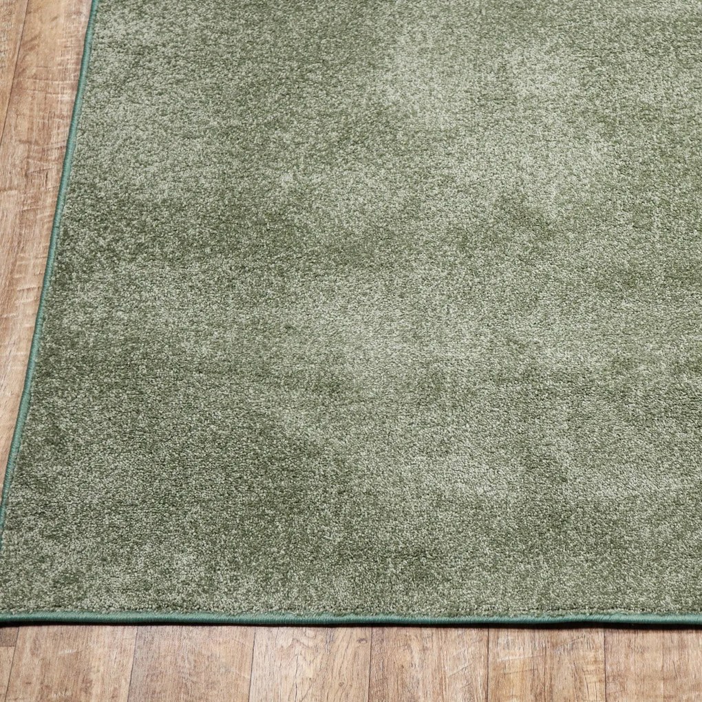 Behúň Velur Ultra olivový, 120x400, zelená, detská izba, AladinWorld Expres