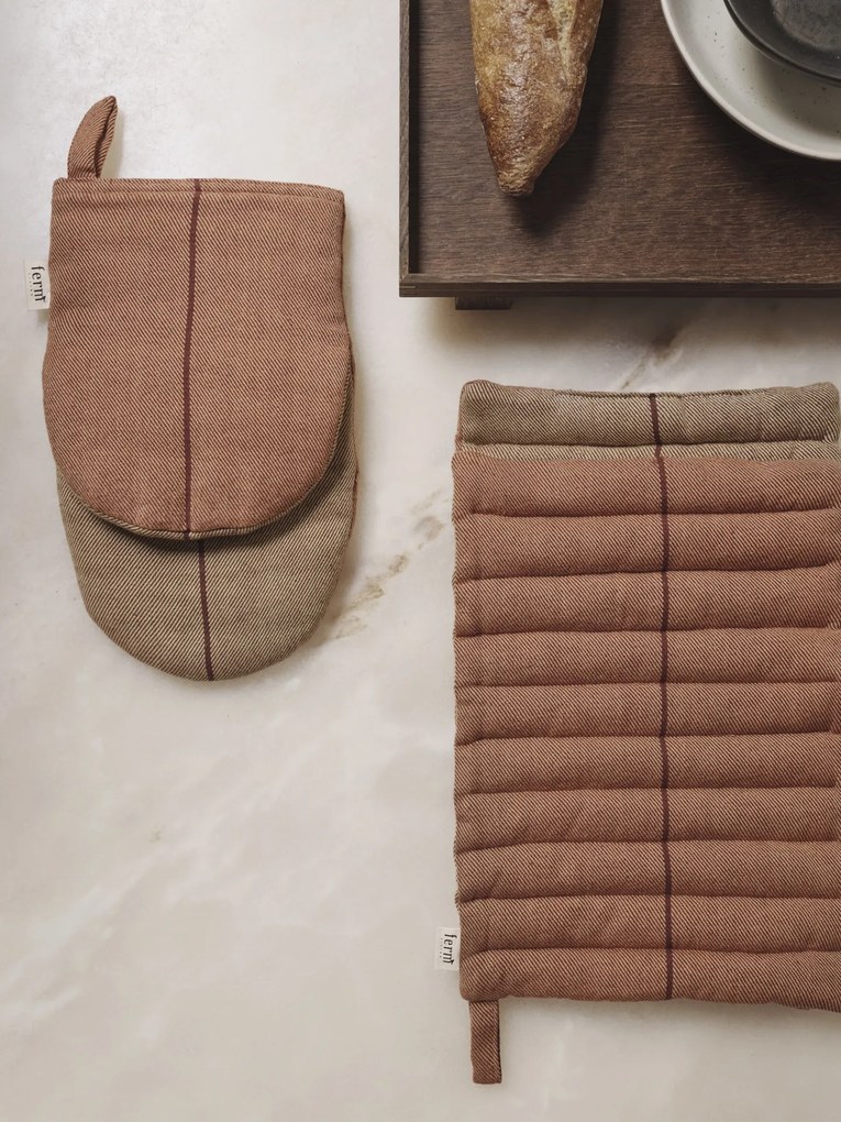 Ferm Living Drevený podnos Bon / Small Smoked Oak