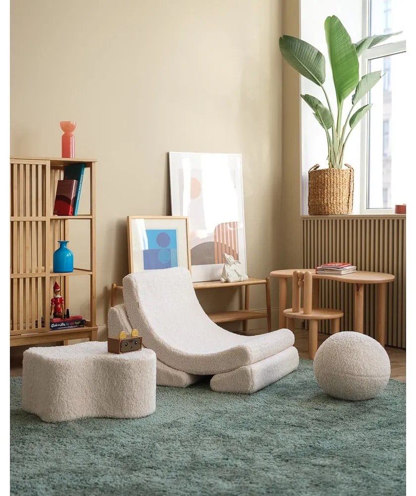 Krémové detské kresielko z textílie buklé Moon – Wigiwama