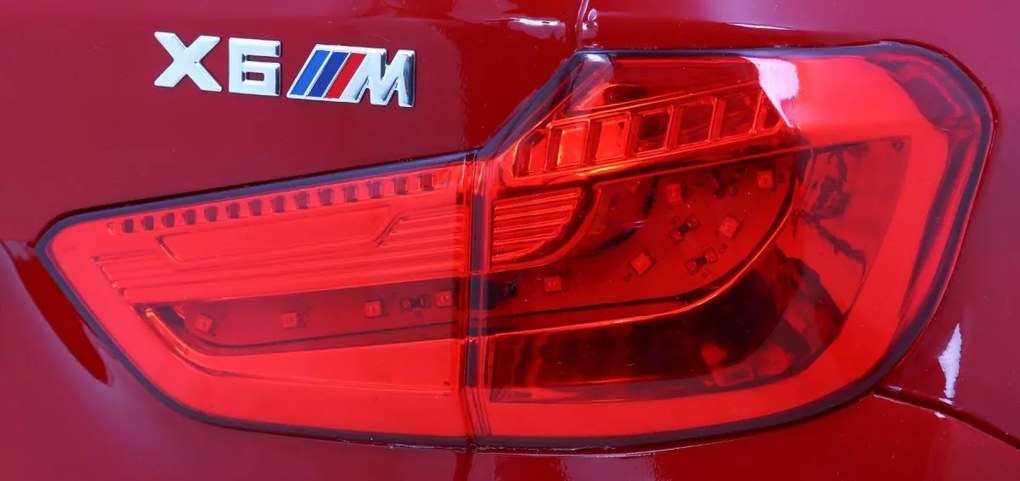RAMIZ ELEKTRICKÉ AUTÍČKO BMW X6 - LAKOVANÉ - ČERVENÉ - MOTOR 2X45W - BATÉRIA - 2 x 6V/7Ah - 2023