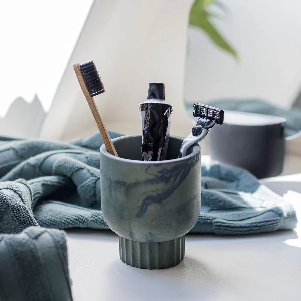 Zelený kamenný téglik na zubné kefky Attitude – Mette Ditmer Denmark