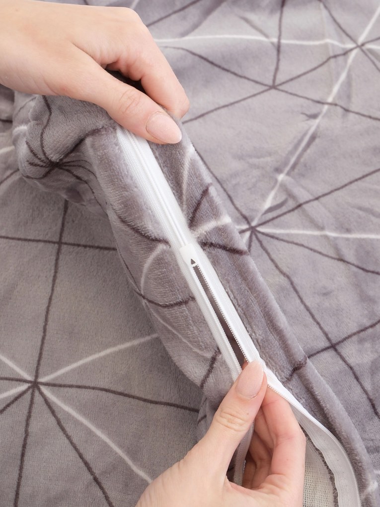 Predĺžené obliečky mikroplyš Exclusive – Sebastian sivý