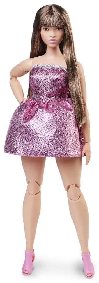 BRB LOOKS BRUNETKA V RUŽOVÝCH MINI ŠATÁCH