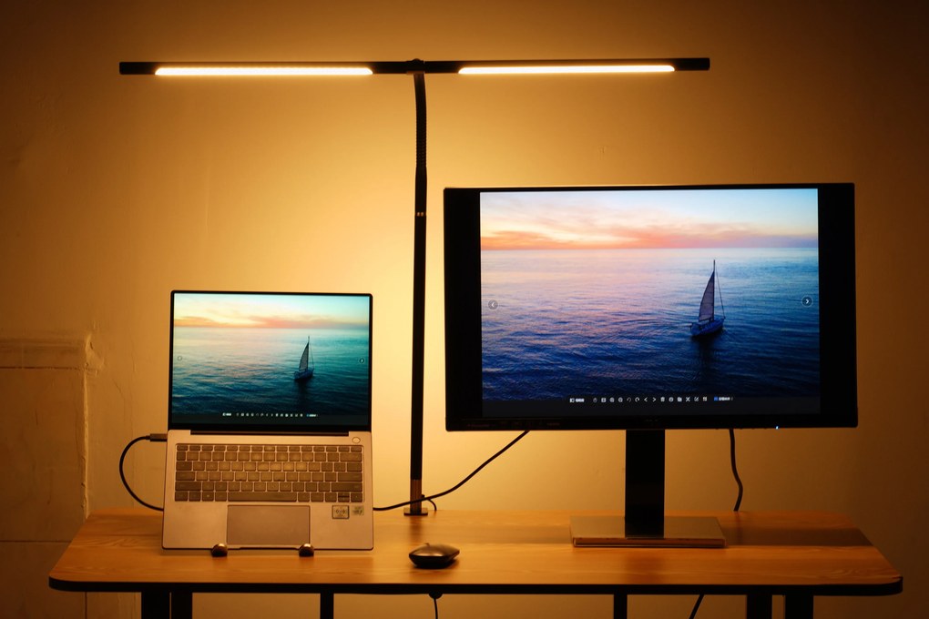 Stolná LED lampa NOX, svorka, diaľkové ovládanie