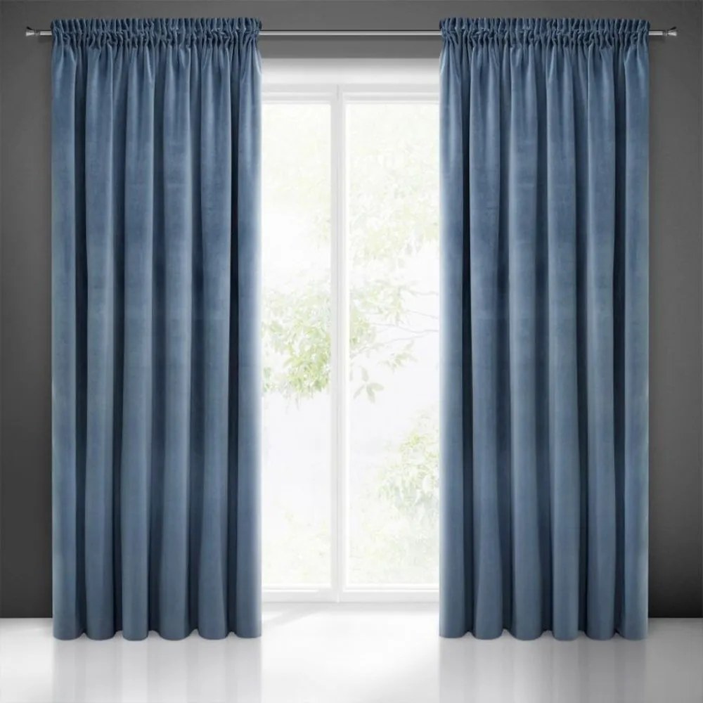Luxusný modrý záves velvet 140 x 270 cm