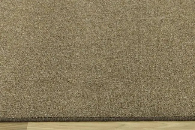 Metrážny koberec Vienna 97 hnedý