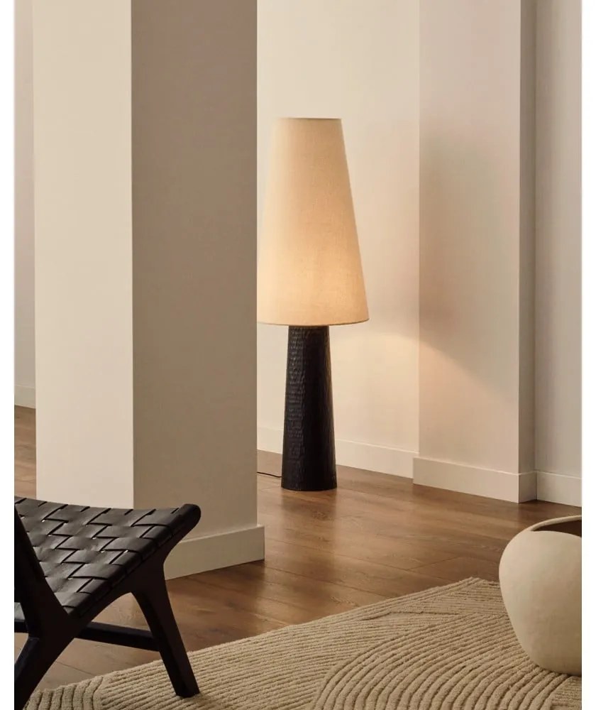 Čierno-krémová stojacia lampa s textilným tienidlom (výška 129 cm) Senni – Kave Home