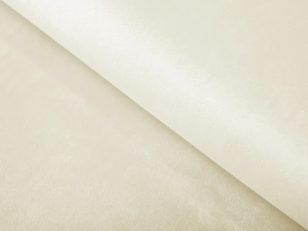 Biante Zamatový oválny obrus Velvet Prémium SVP-003 Smotanový 140x220 cm