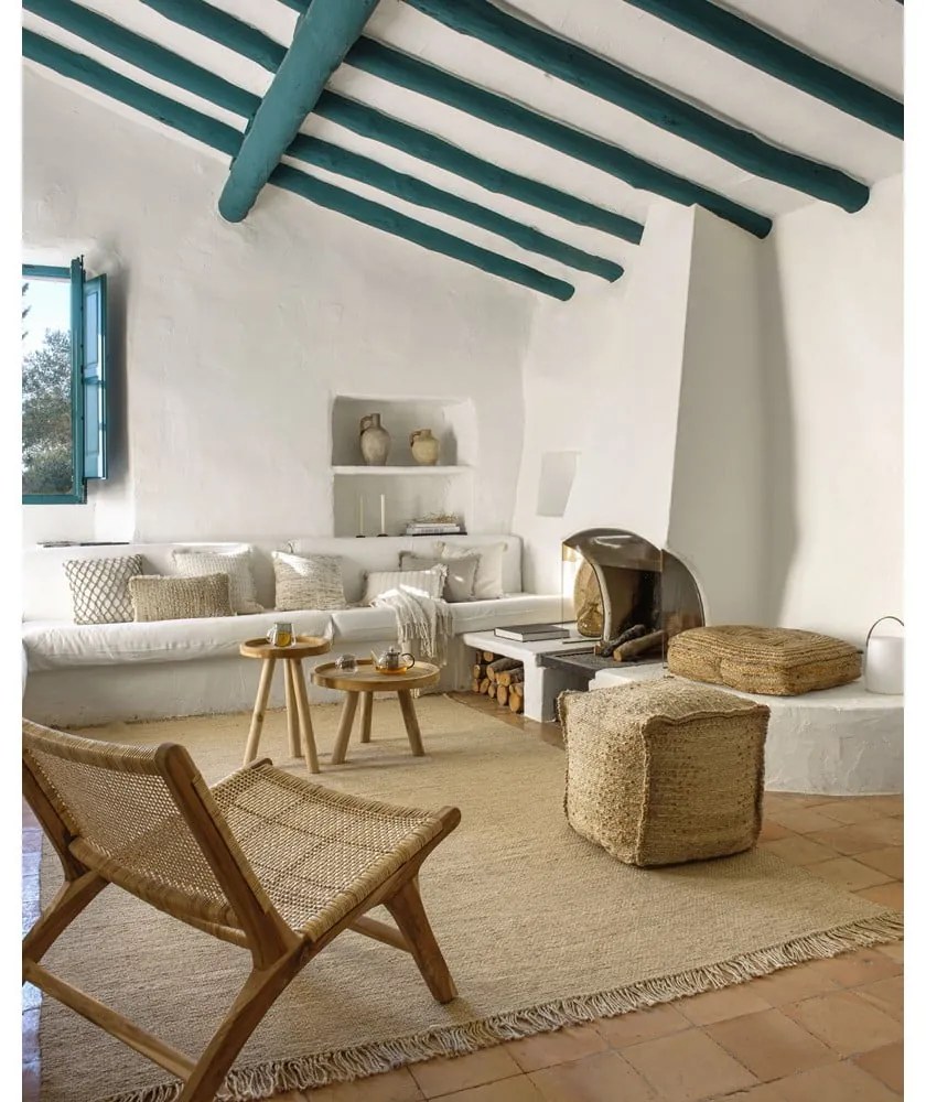 Okrúhly konferenčný stolík z tíkového dreva v prírodnej farbe ø 55 cm Glenda – Kave Home