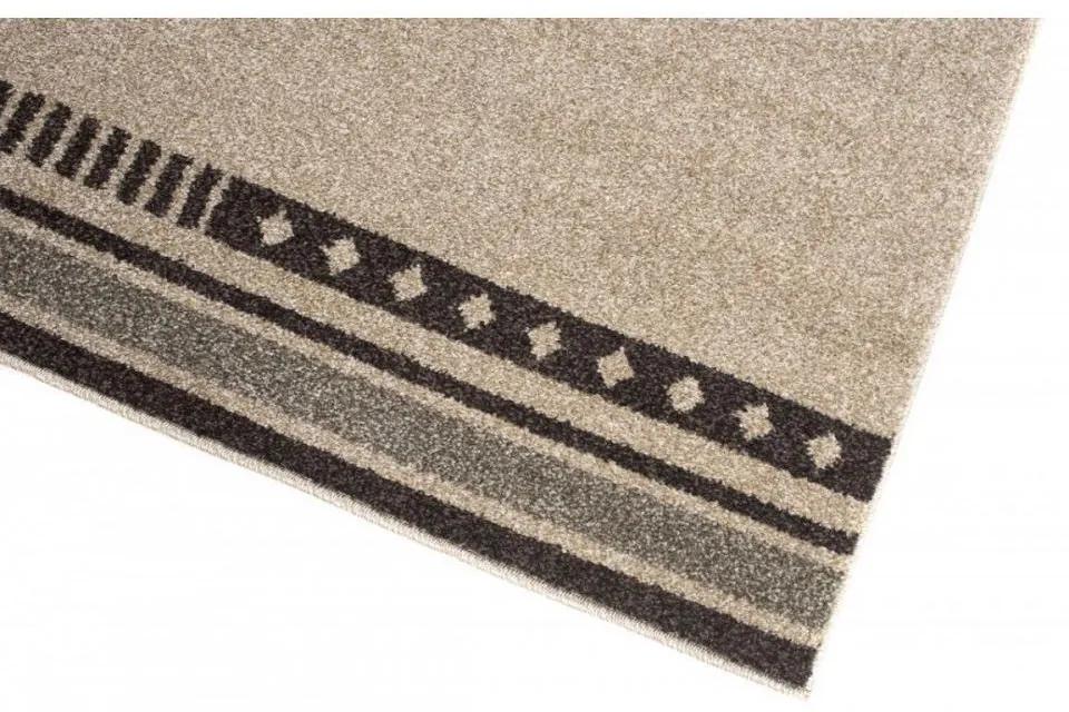 Kusový koberec Hviezda krémový 140x190cm