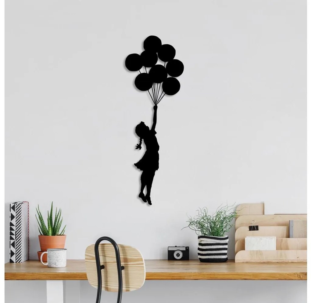 Nástenná dekorácia 100x34 cm dievča kov